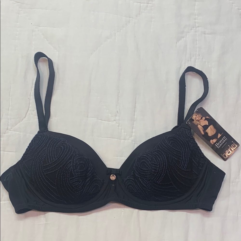 Berlei Heaven‎ Embroidery Black Underwire Bra Seamless Finish NWT Size US 36B
